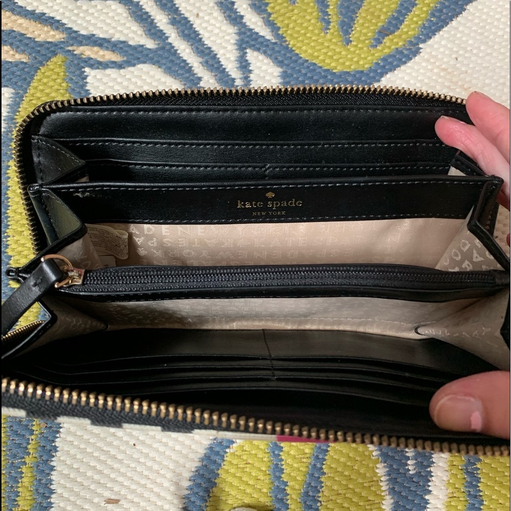 Kate Spade wallet - Picture 3 of 5